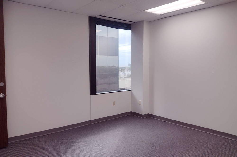 10333 Harwin Drive - 4x570-sm