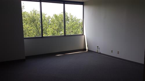 3-UI3005x41.jpg
