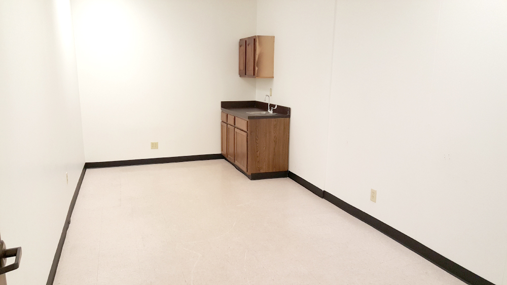 440 Benmar Drive - 41x3332.01-sm