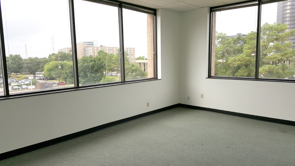 440 Benmar Drive - 41x3332-sm