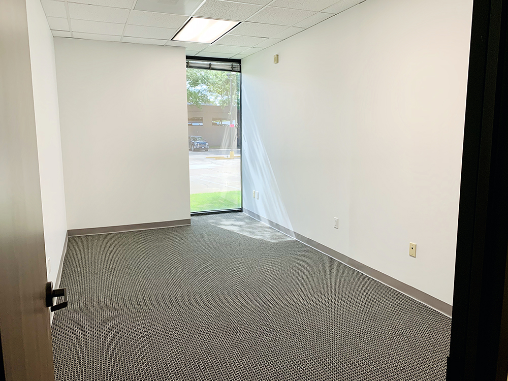 7676 Hillmont - 418x185-sm