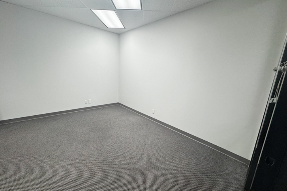 7676 Hillmont - 418x192-sm