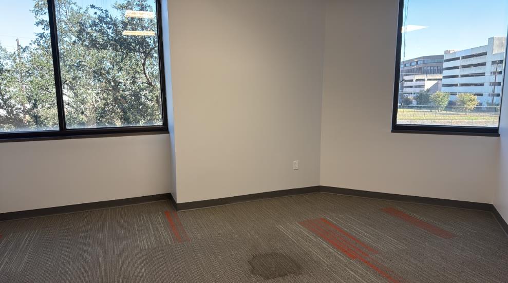 7676 Hillmont - 418x240.WS-sm