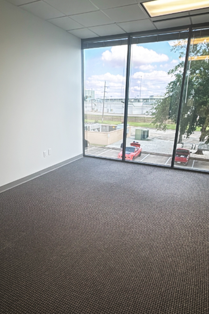 7676 Hillmont - 418x240G-sm