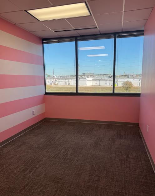 7676 Hillmont - 418x240K-sm