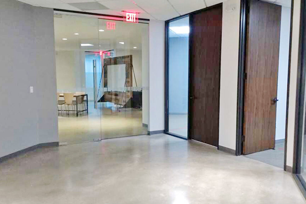 7676 Hillmont - 418x240T-sm