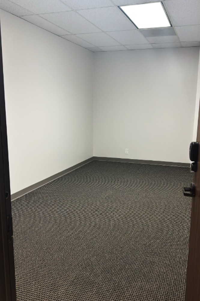 7676 Hillmont - 418x290A-sm