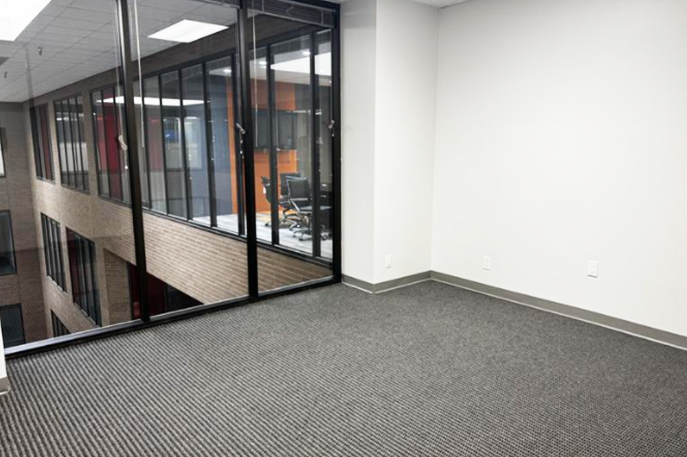 7676 Hillmont - 418x310-J-sm