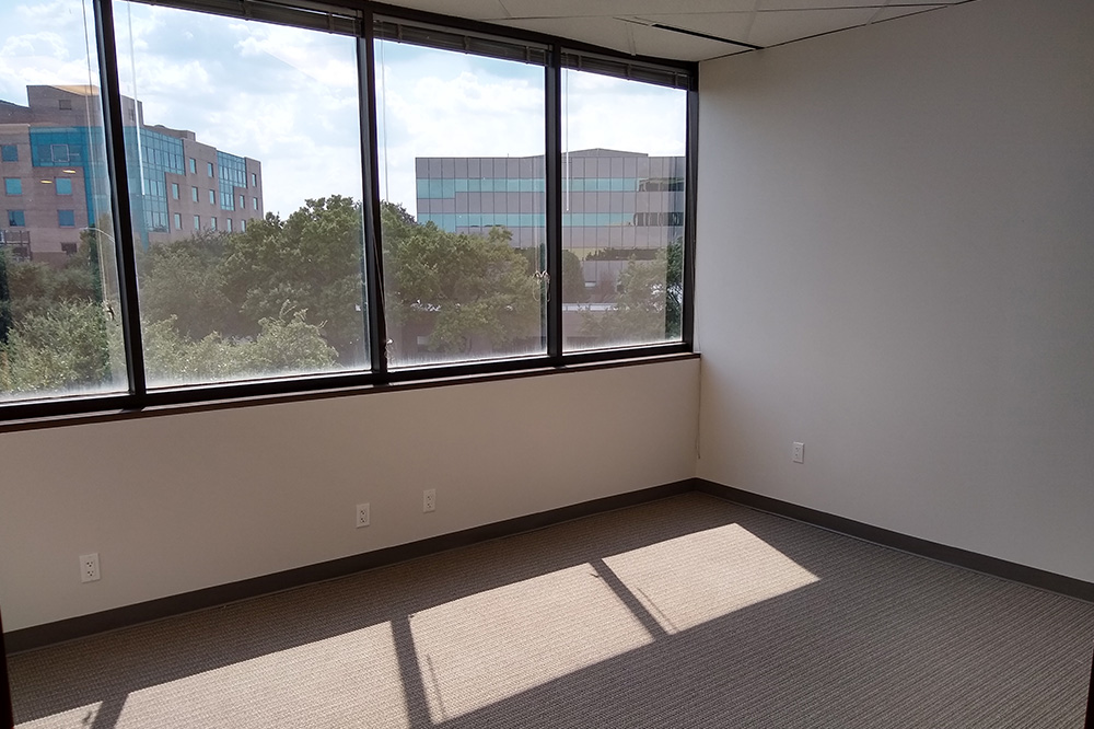 7676 Hillmont - 418x310.WS-sm