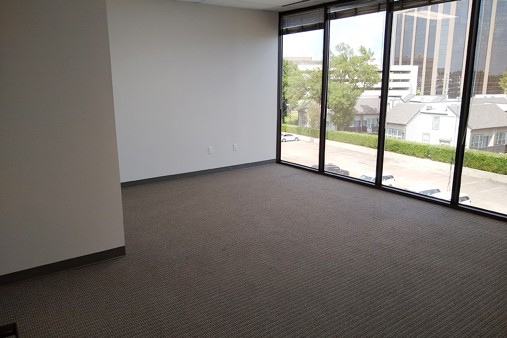 7676 Hillmont - 418x344-15-sm