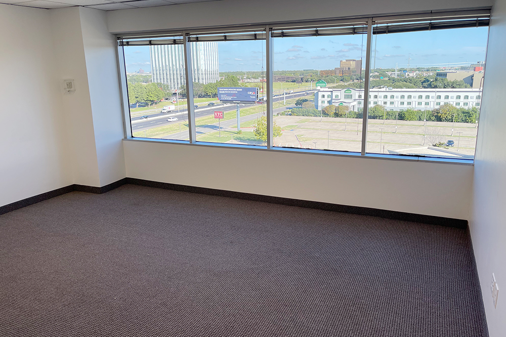 8500 N. Stemmons Fwy - 51x1000-sm