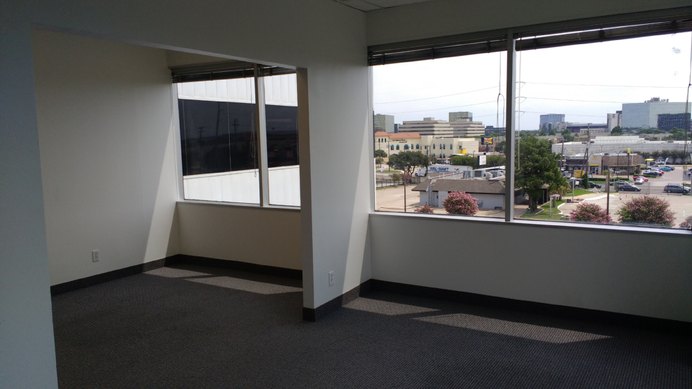 8500 N. Stemmons Fwy - 51x4005-sm