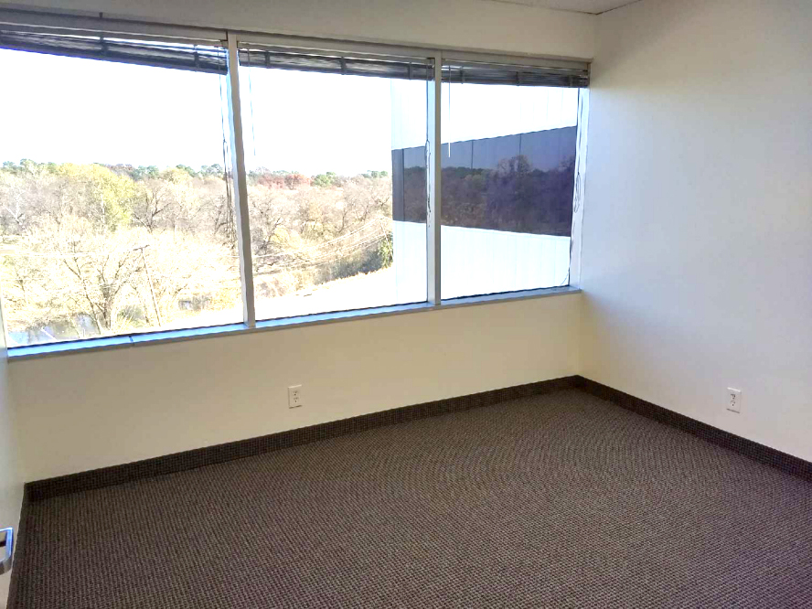 8500 N. Stemmons Fwy - 51x4080-sm