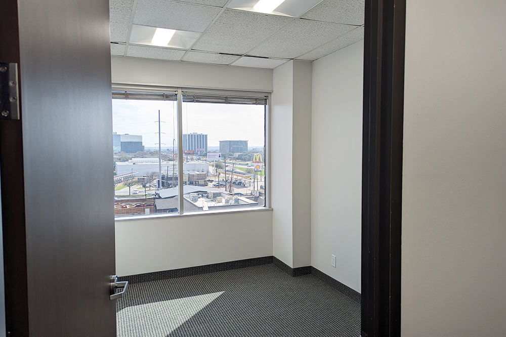 8500 N. Stemmons Fwy - 51x5060-sm