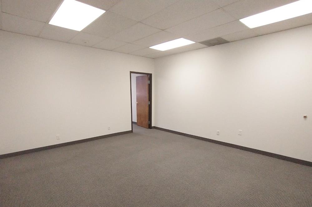 8204 Elmbrook Dr - 52x109-sm