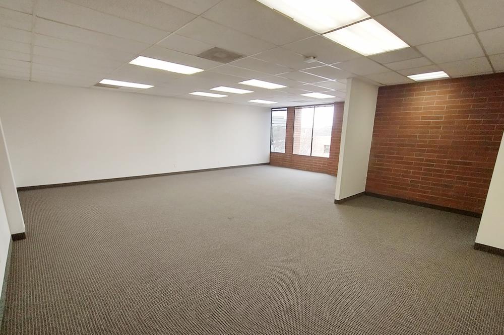 8204 Elmbrook Dr - 52x204-sm