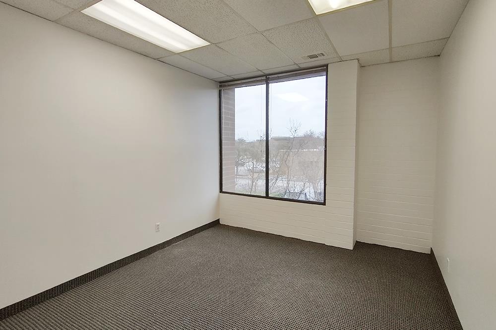 8204 Elmbrook Dr - 52x231-sm