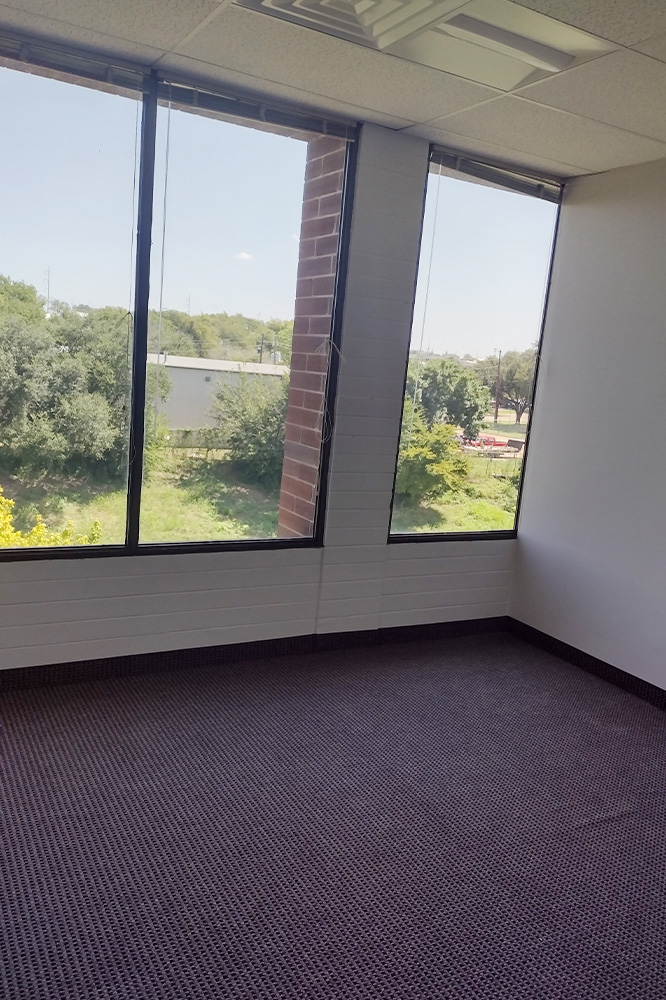 2-UI319x52.jpg