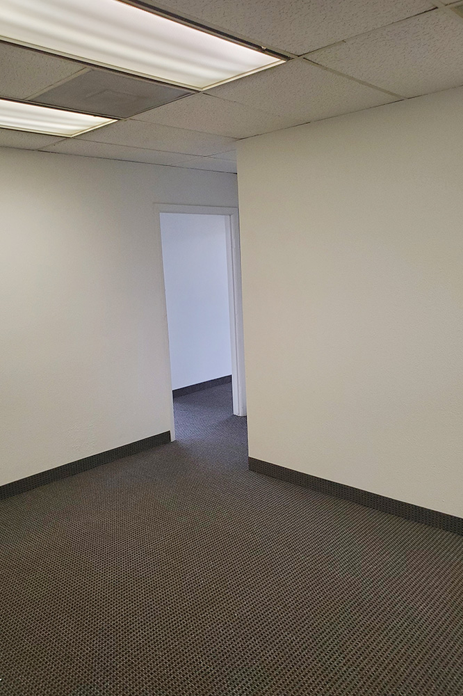 8035 E. R.L. Thornton Fwy - 53x108-sm