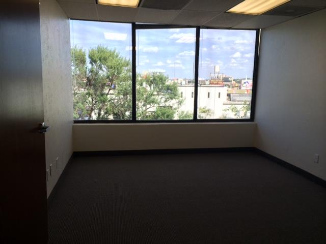 8035 E. R.L. Thornton Fwy - 53x309-sm