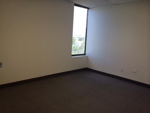 8035 E. R.L. Thornton Fwy - 53x309-sm