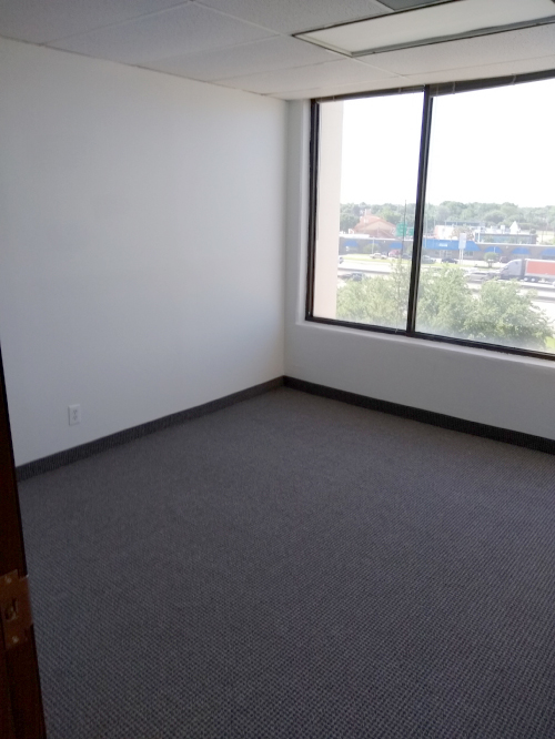 8035 E. R.L. Thornton Fwy - 53x432-sm