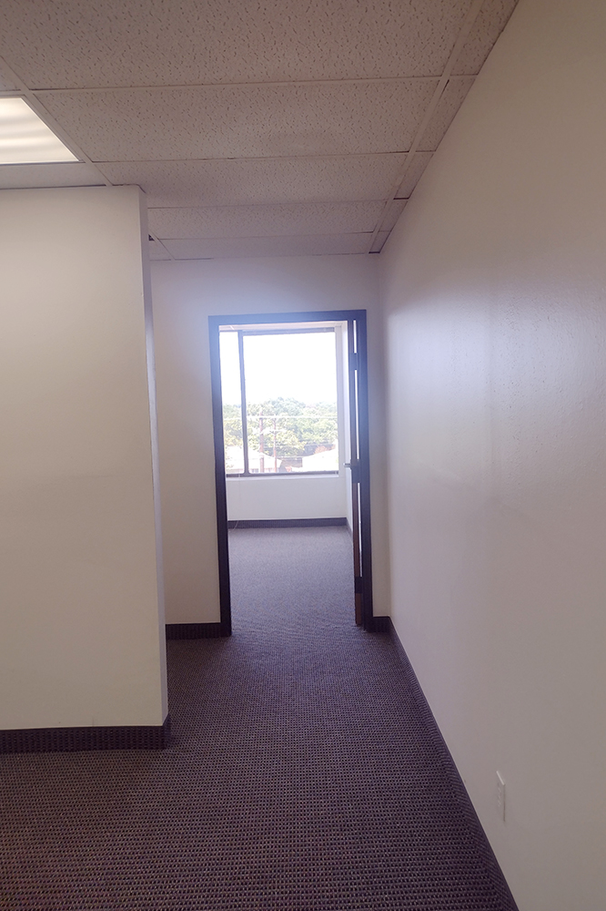 8035 E. R.L. Thornton Fwy - 53x474-sm