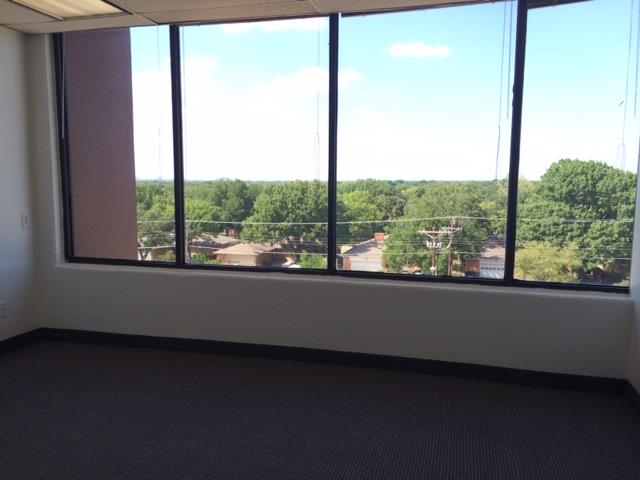 8035 E. R.L. Thornton Fwy - 53x535-sm