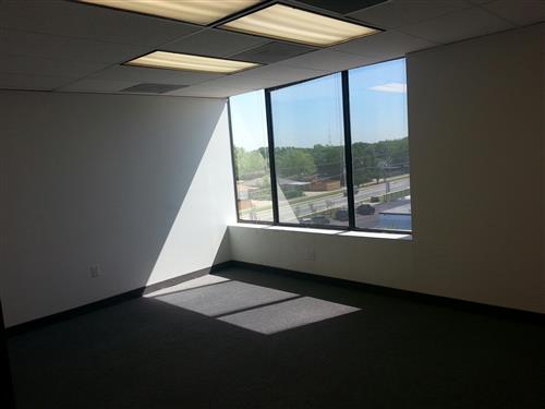 8035 E. R.L. Thornton Fwy - 53x575-sm