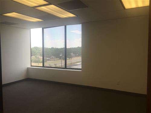 8035 E. R.L. Thornton Fwy - 53x579-sm