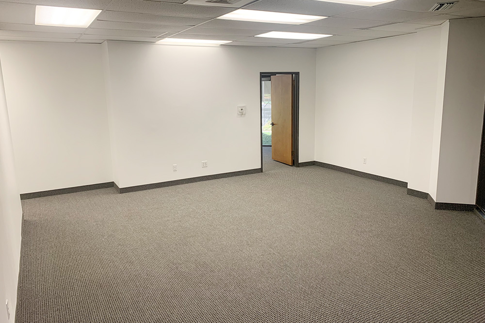 2665-2695 Villa Creek Dr - 56xA115.01-sm