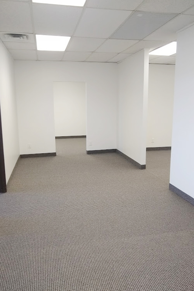 5-075234Office-205.jpg