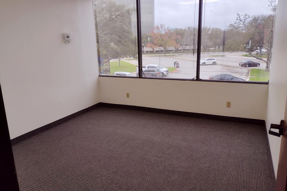 2665-2695 Villa Creek Dr - 56xA214-sm