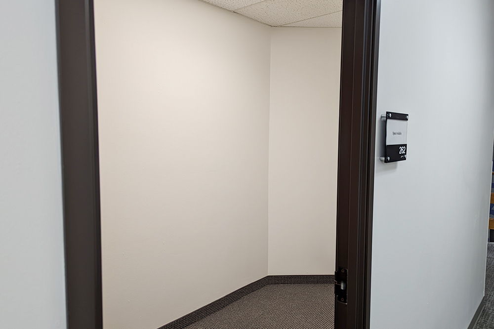 property with office space for rent at A262, 2665-2695 Villa Creek Dr, Farmers Branch, TX 75234, USA