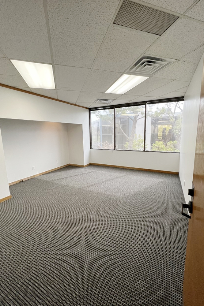 2665-2695 Villa Creek Dr - 56xB200.01-sm