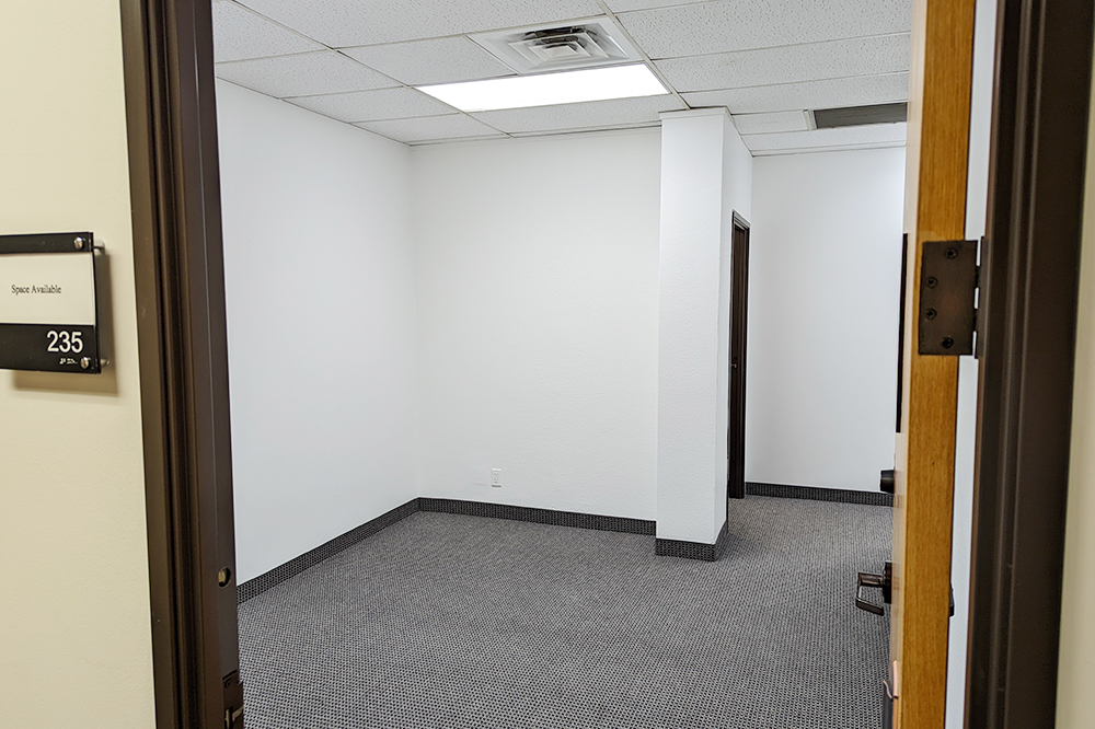 2665-2695 Villa Creek Dr - 56xB235-sm