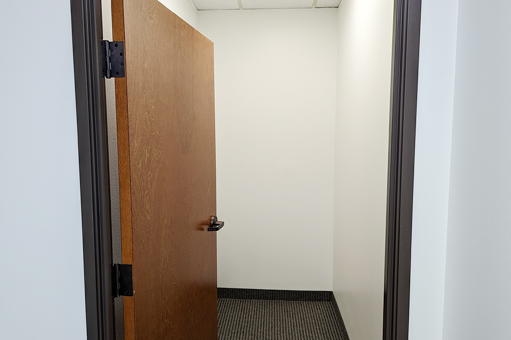 2665-2695 Villa Creek Dr - 56xB235-sm