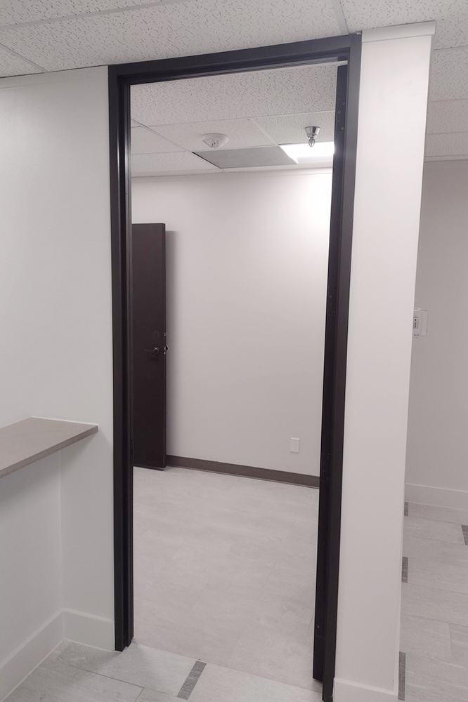 2-UI2200x57.jpg