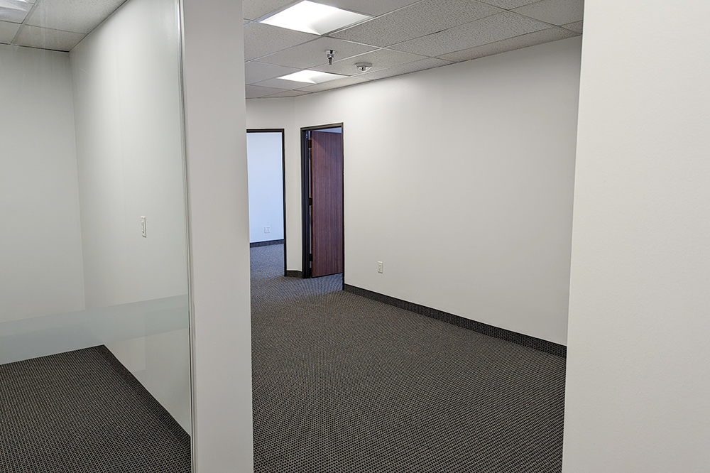 5-075220Office-27.jpg