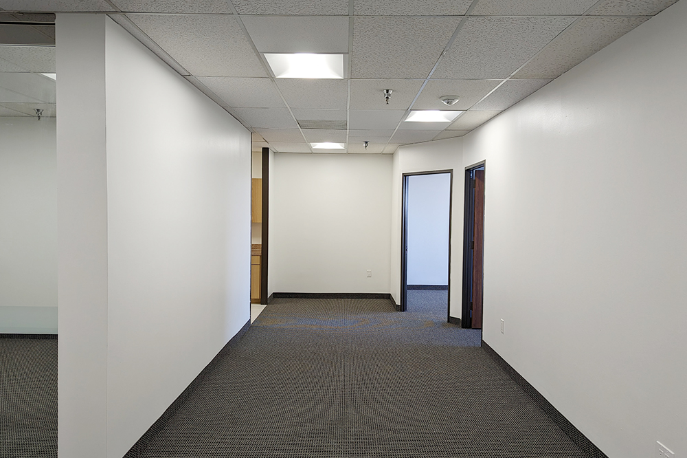 6-075220Office-28.jpg