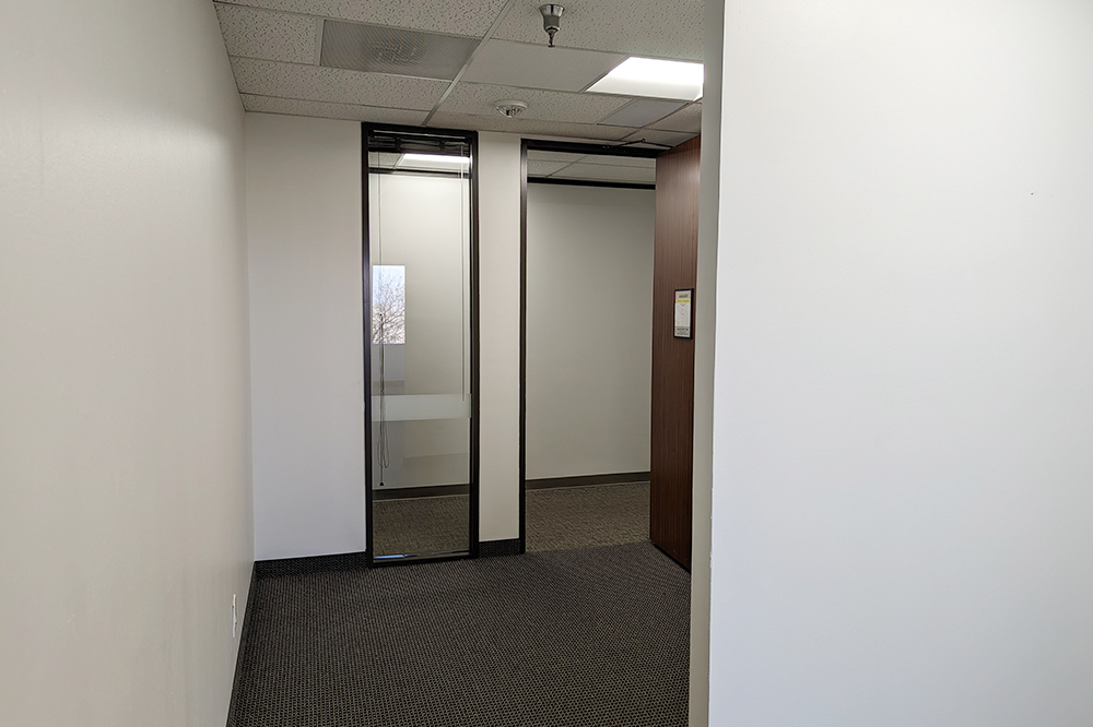 2-UI3322x57.jpg