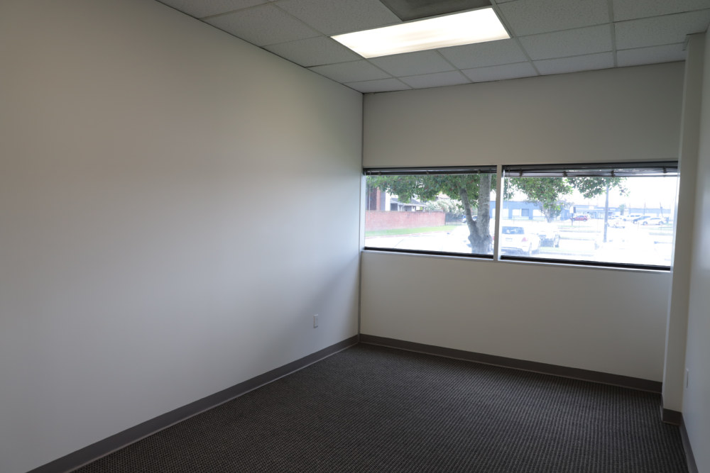 10039 Bissonnet Street - 71x111-sm