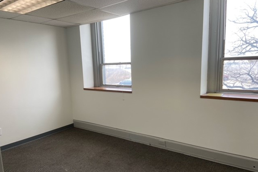 3100 East 45th Street - 86x212E-sm