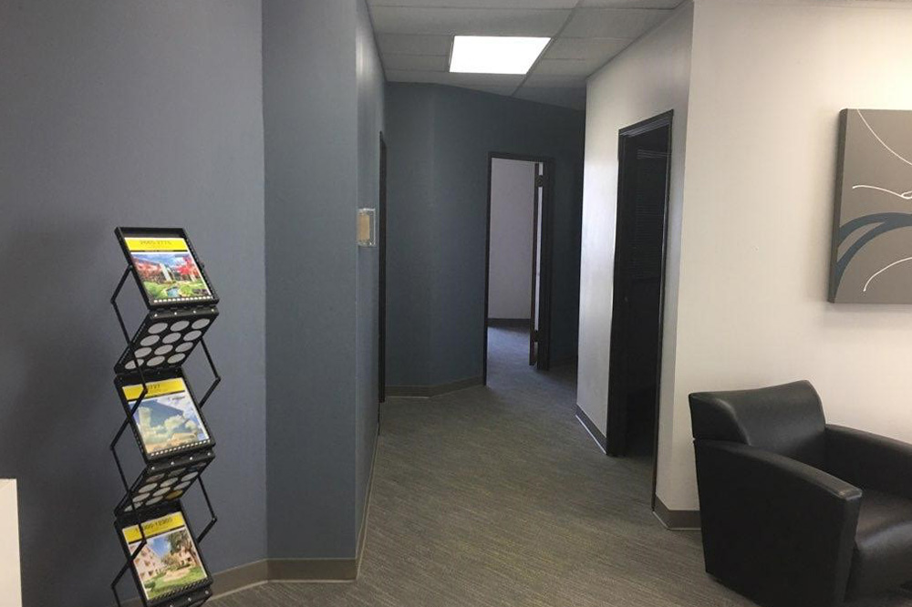 2735-2775 Villa Creek Dr - 90xA-150.01-sm