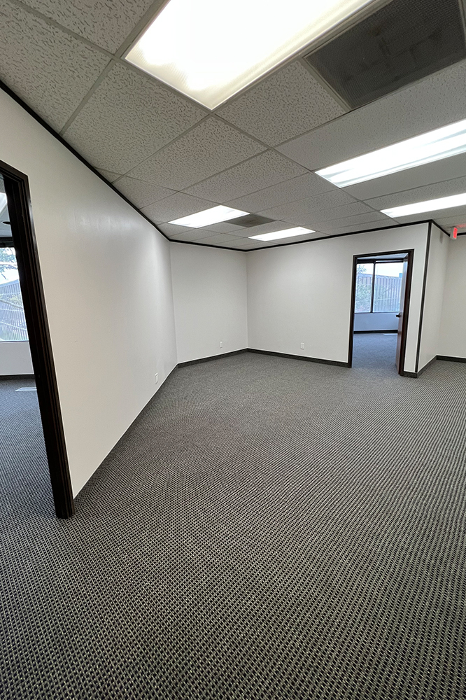 2735-2775 Villa Creek Dr - 90xA-240-sm