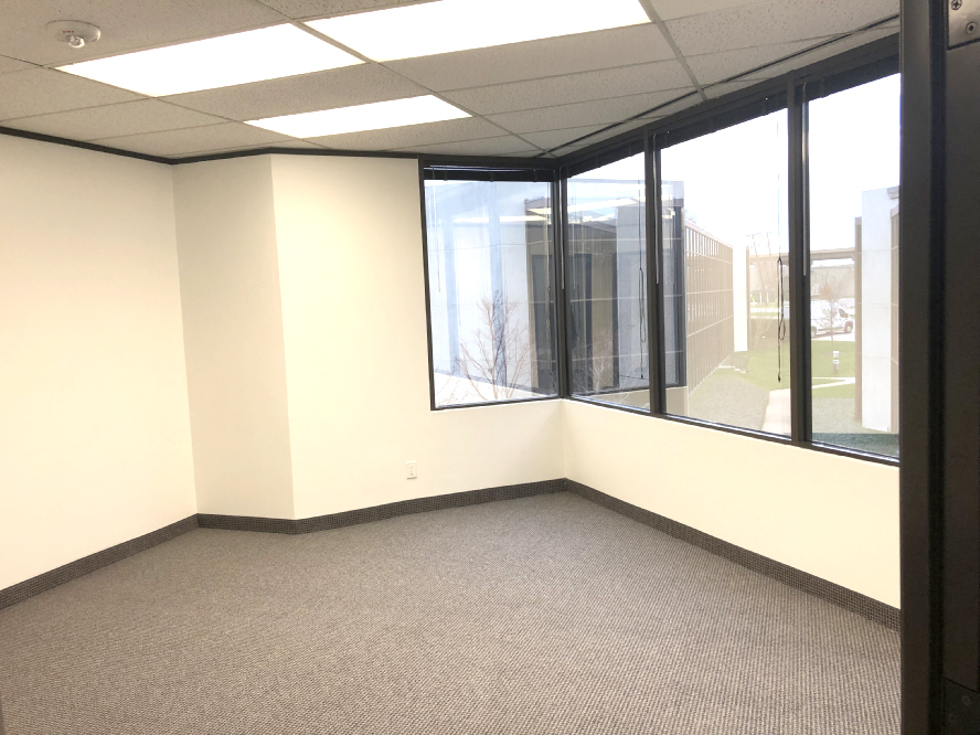 2735-2775 Villa Creek Dr - 90xA-278-sm