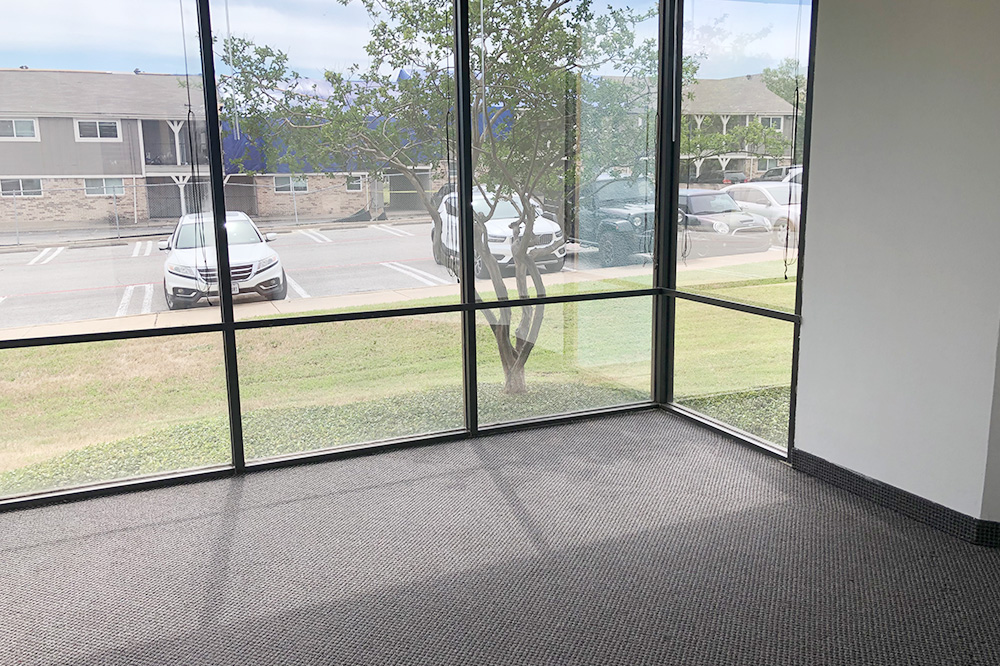 2735-2775 Villa Creek Dr - 90xB-125-sm