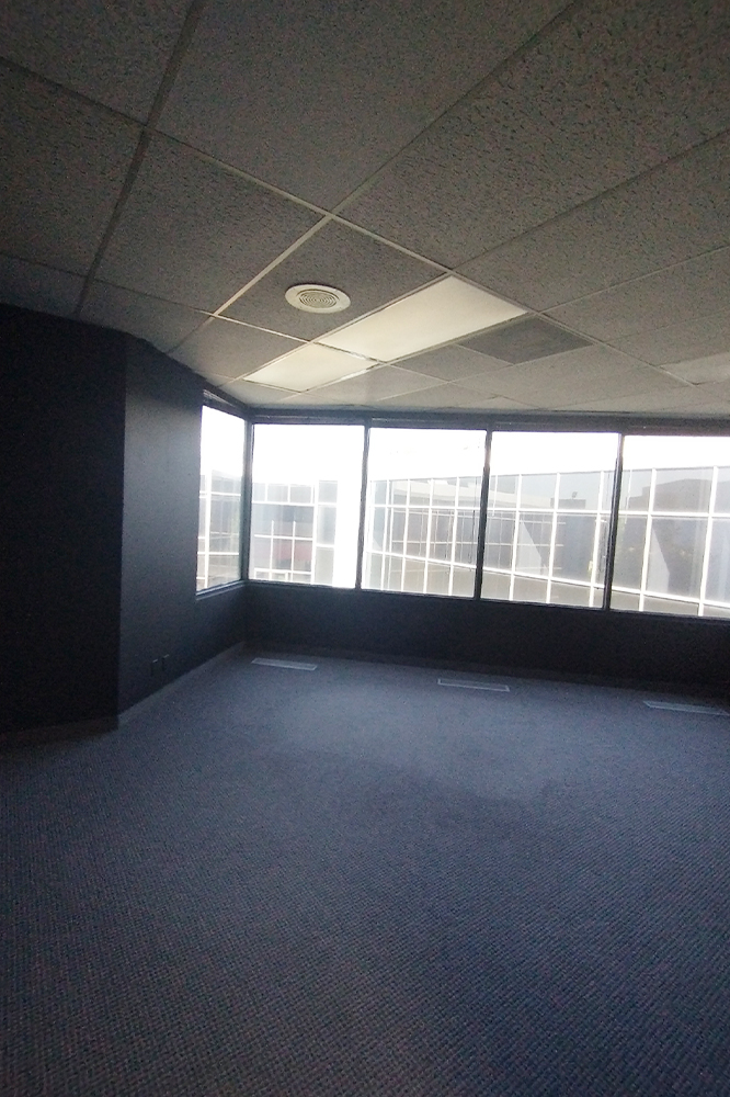 2735-2775 Villa Creek Dr - 90xB-240-sm