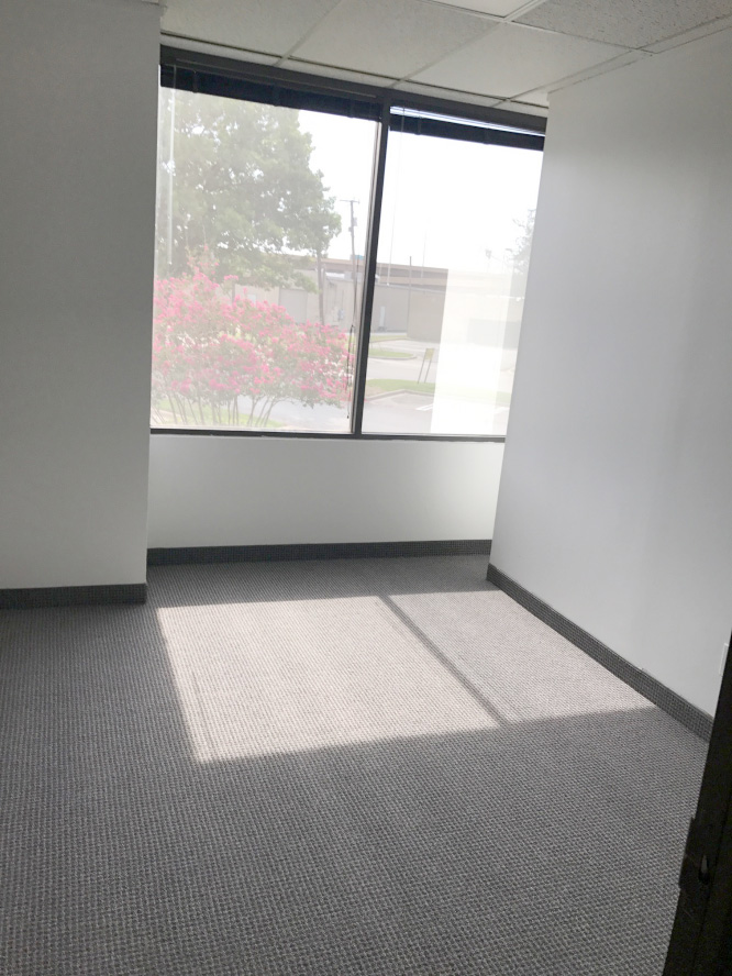 2735-2775 Villa Creek Dr - 90xB-260-sm