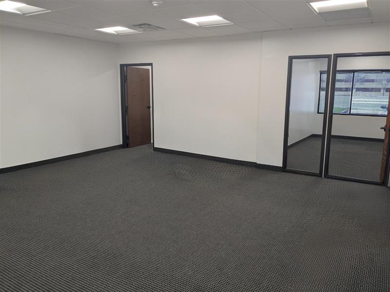 5005 W Royal Ln - 94x195-sm